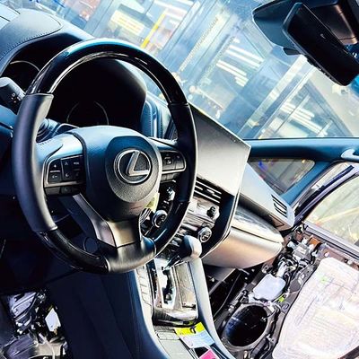 ভালো দাম লেক্সাস এলএম৩৫০ বিলাসবহুল কার হুড আইসোলেশন প্যাড ডিম্পিং এবং শব্দ শোষণ অনলাইন